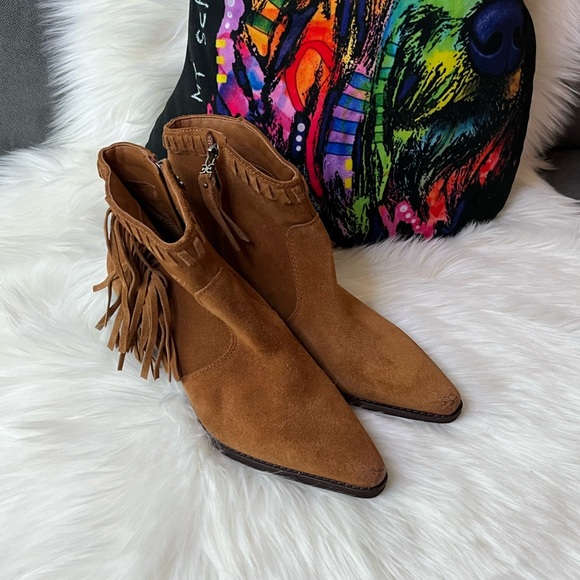 Sam Edelman Willice Fringe Suede Booties - Picture 3 of 11